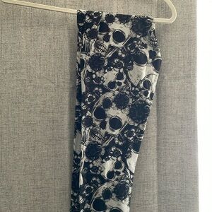 Lularoe skulls leggings, size OS